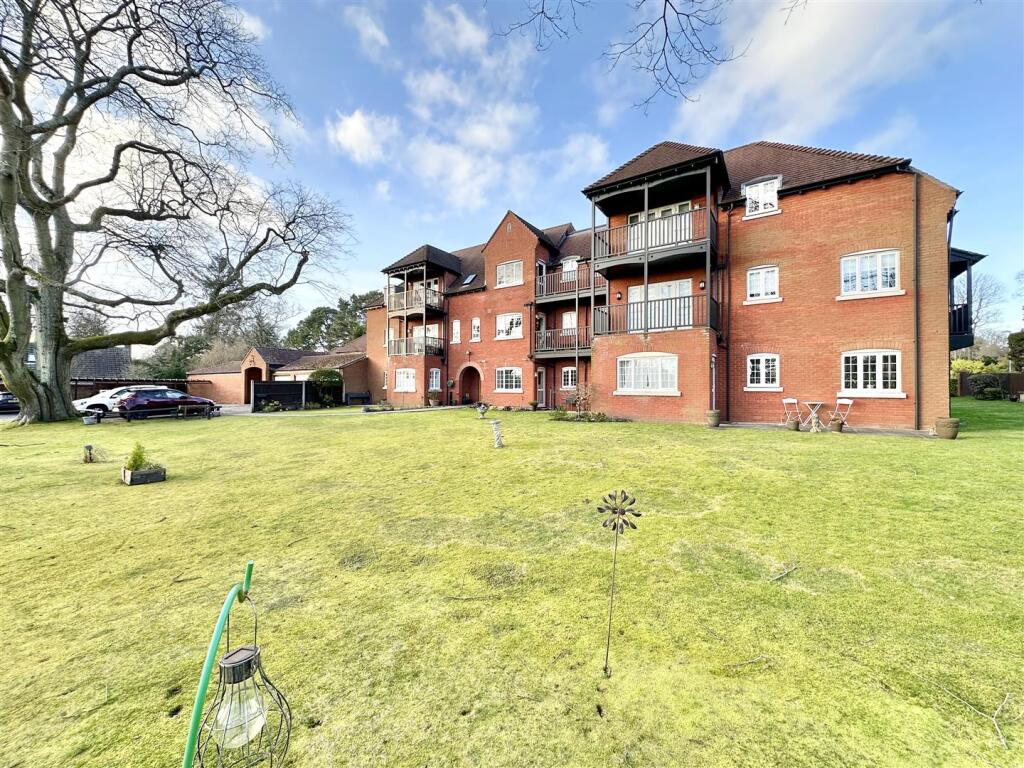 Additional image 14 of Whincroft Close, Ferndown