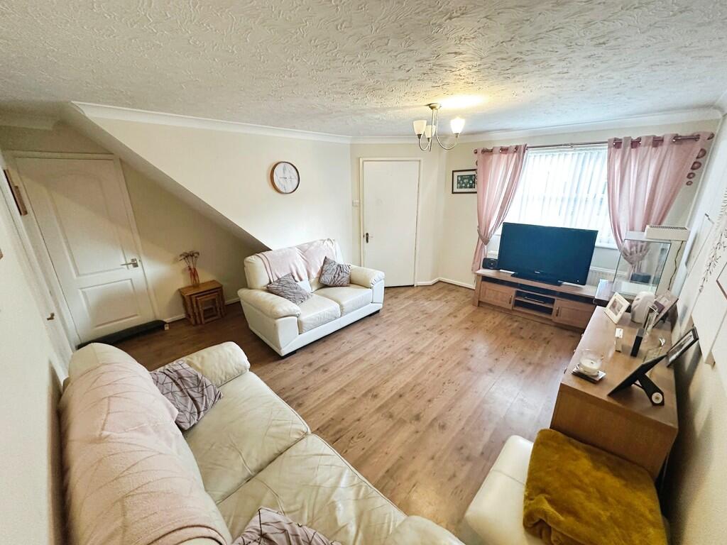 Additional image 4 of Downey Grove, Penpedairheol, Hengoed