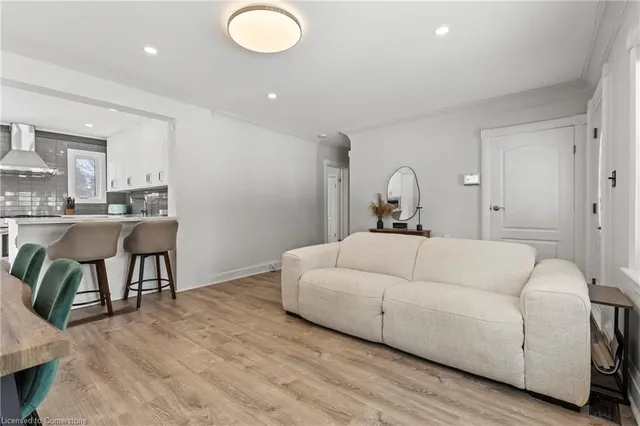 Additional image 7 of 1025 Plains View Ave