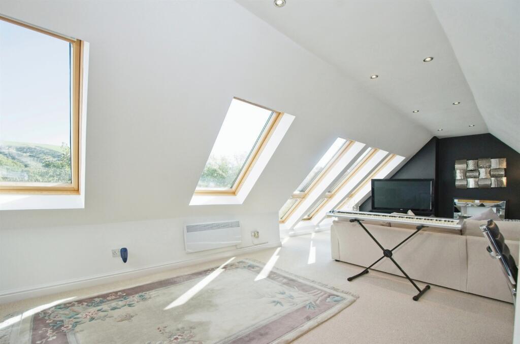 Additional image 17 of Darren View, Maesteg