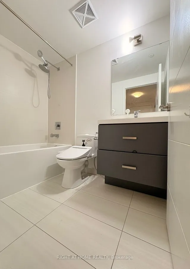 Additional image 7 of 50 Wellesley St Unit 2707