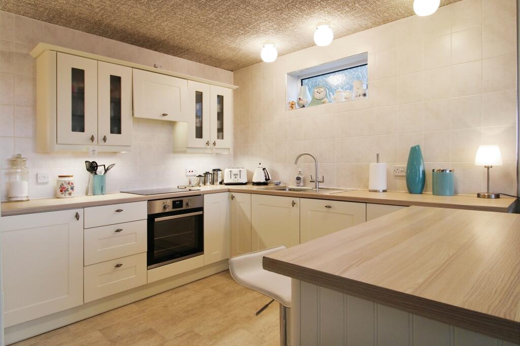 Additional image 6 of Erw Hir, Llantrisant, PONTYCLUN