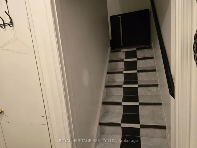 Additional image 19 of 4064 lawrence Ave Unit 208