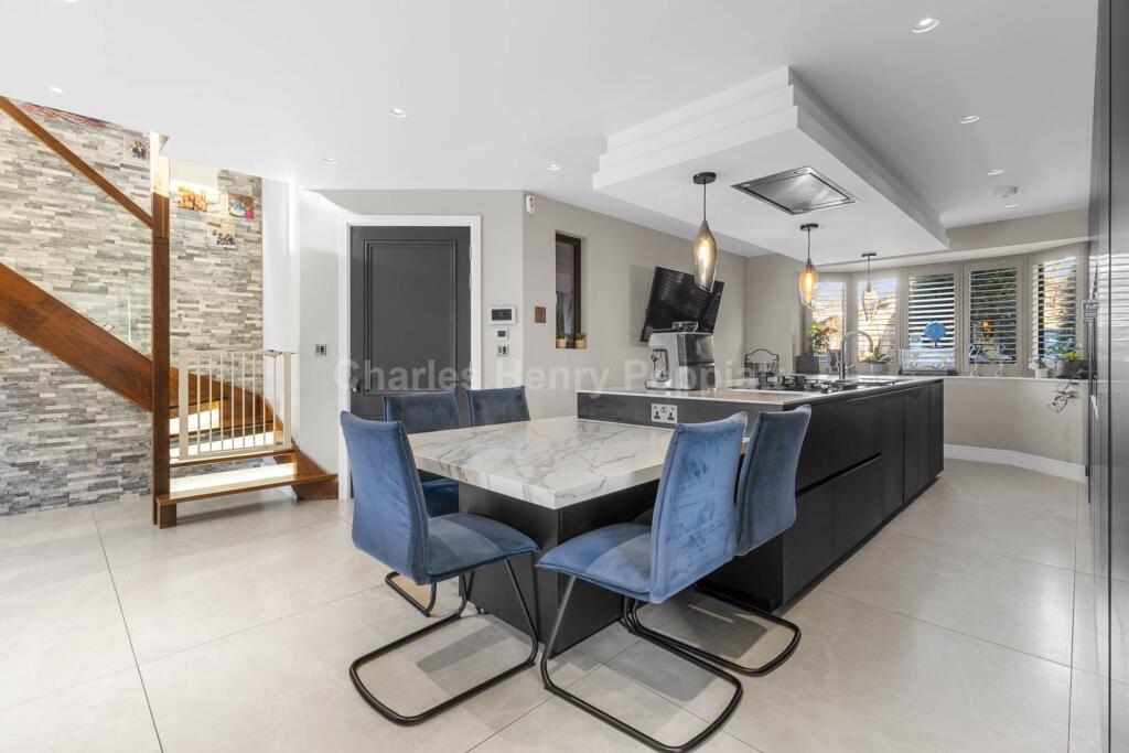 Additional image 7 of Nimrod Close, St Albans, AL4