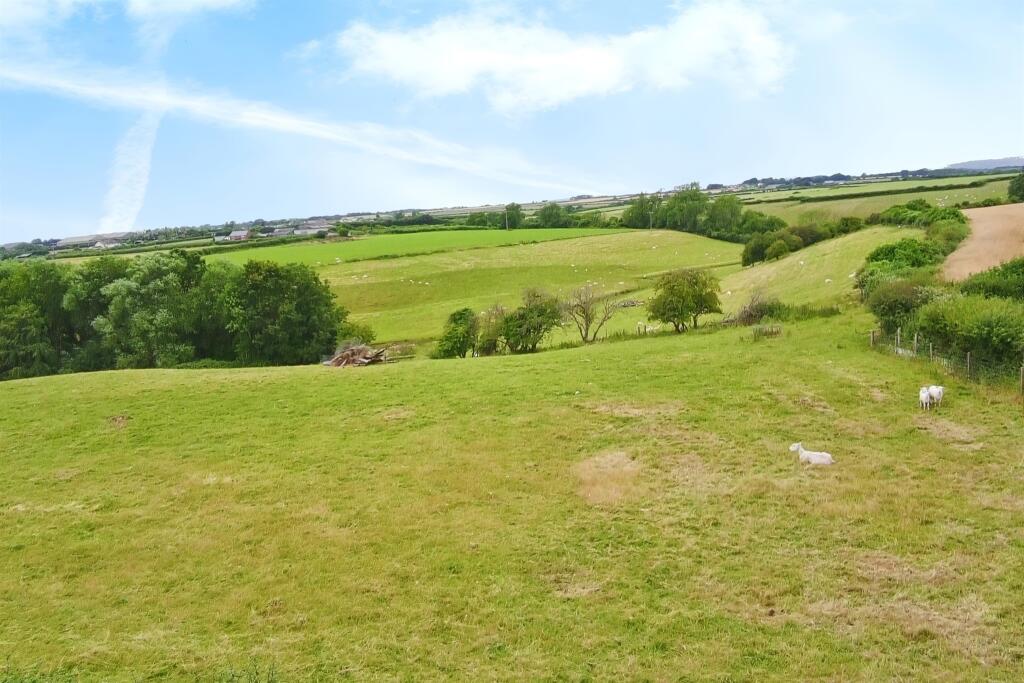 Additional image 10 of Rhodfa'r Hurricane, St. Athan, Barry