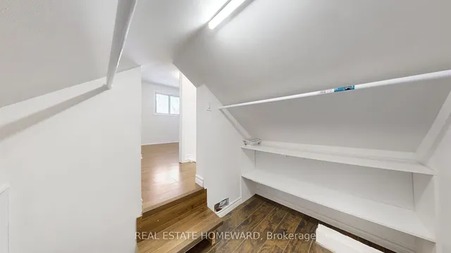 Additional image 25 of 726 Eglinton Ave