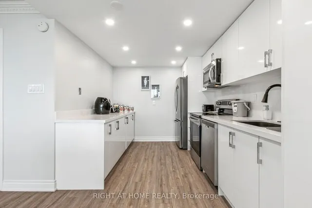 Additional image 12 of 55 Skymark Dr Unit 2704