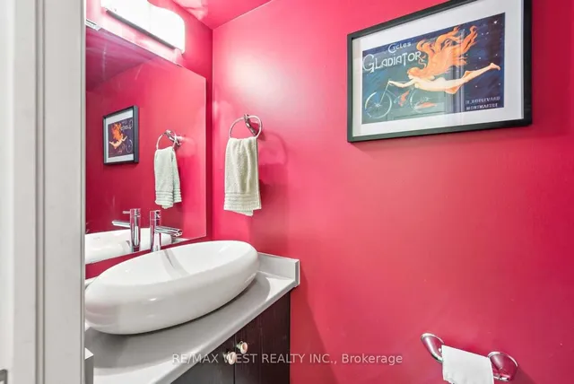 Additional image 26 of 1463 Queen St