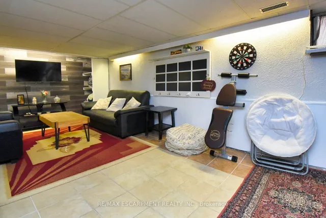 Additional image 30 of 162 Beland Ave