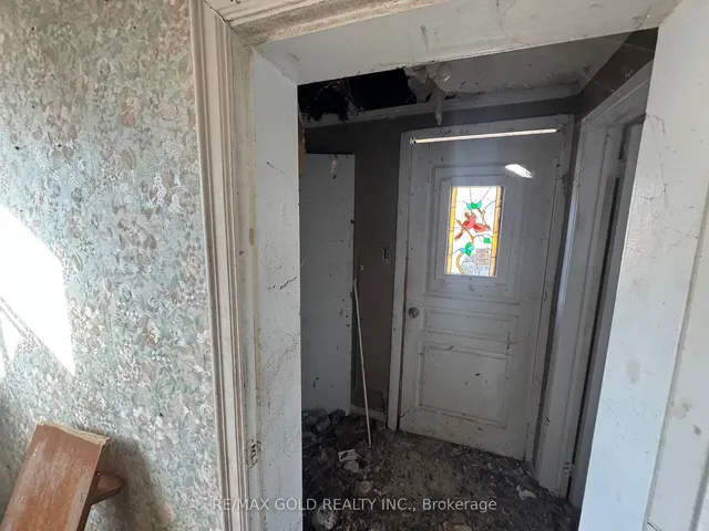 Additional image 22 of 1040 Brook View Ave