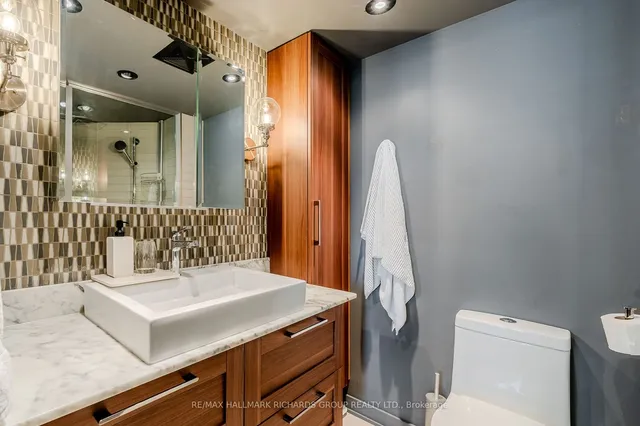 Additional image 9 of 75 East Liberty St Unit 406