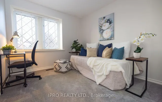 Additional image 17 of 821 Willow Ave