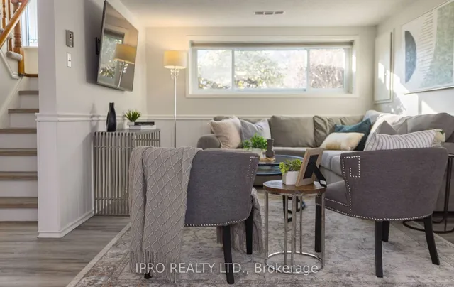 Additional image 27 of 821 Willow Ave