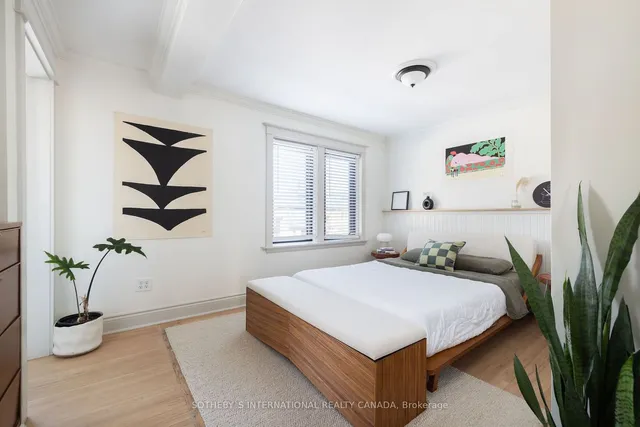 Additional image 16 of 253 Graham Ave