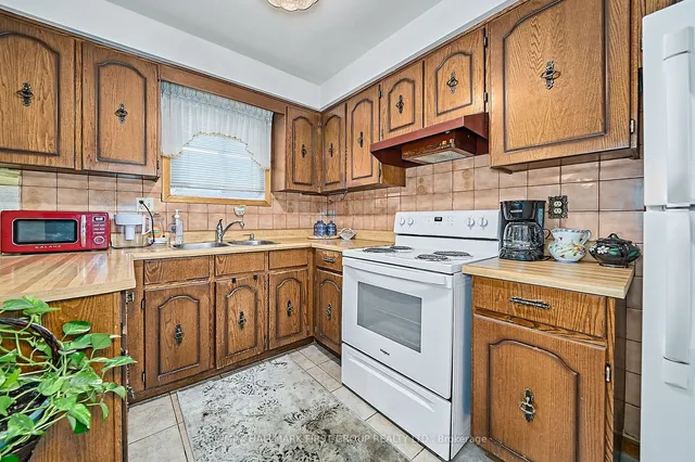 Additional image 15 of 10 Romanway Cres