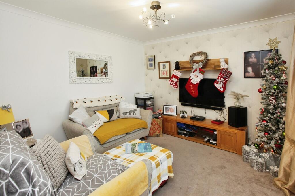 Additional image 5 of Meadowland Close, Caerphilly