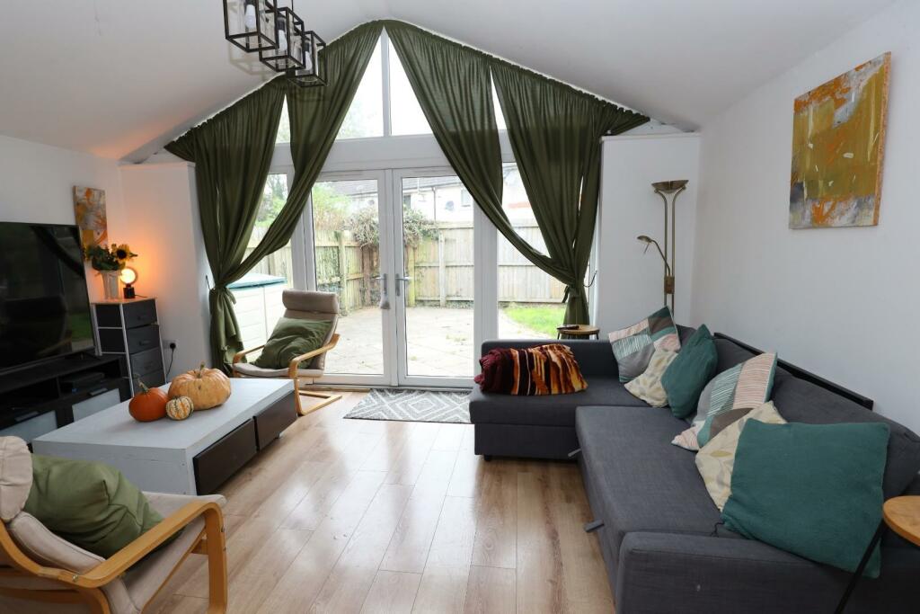 Additional image 2 of Gildas Close, Llantwit Major, Vale of Glamorgan, CF61 2SL