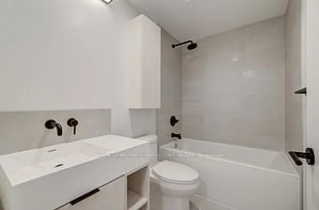 Additional image 12 of 108 Peter St Unit 2011