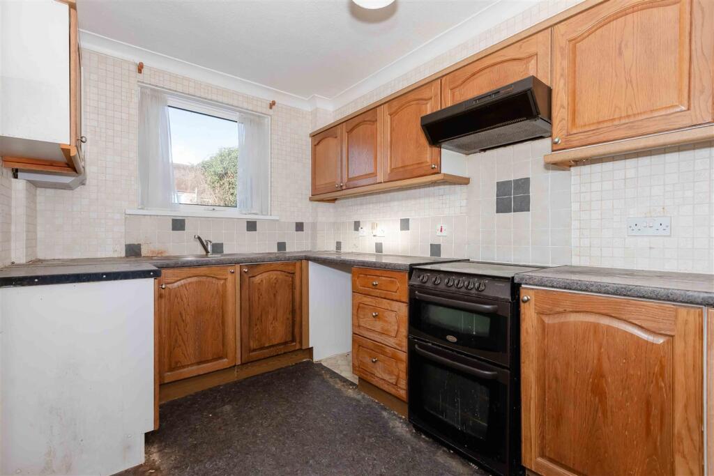 Additional image 14 of King Edward Avenue, Worthing, BN14 8DG