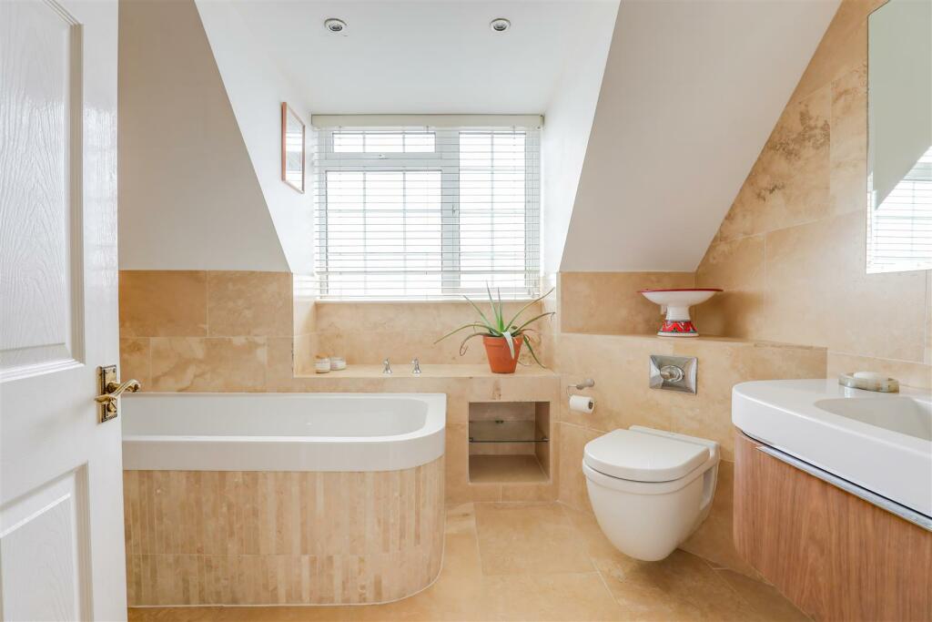 Additional image 17 of Broadlands, The Meadows, Penllyn, Nr Cowbridge, Vale of Glamorgan, CF71 7RL