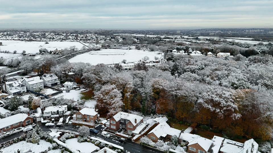 Additional image 44 of Low Wood Grove, Barnston, Wirral