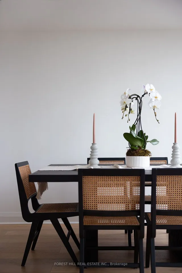 Additional image 18 of 151 Avenue Rd Unit 510