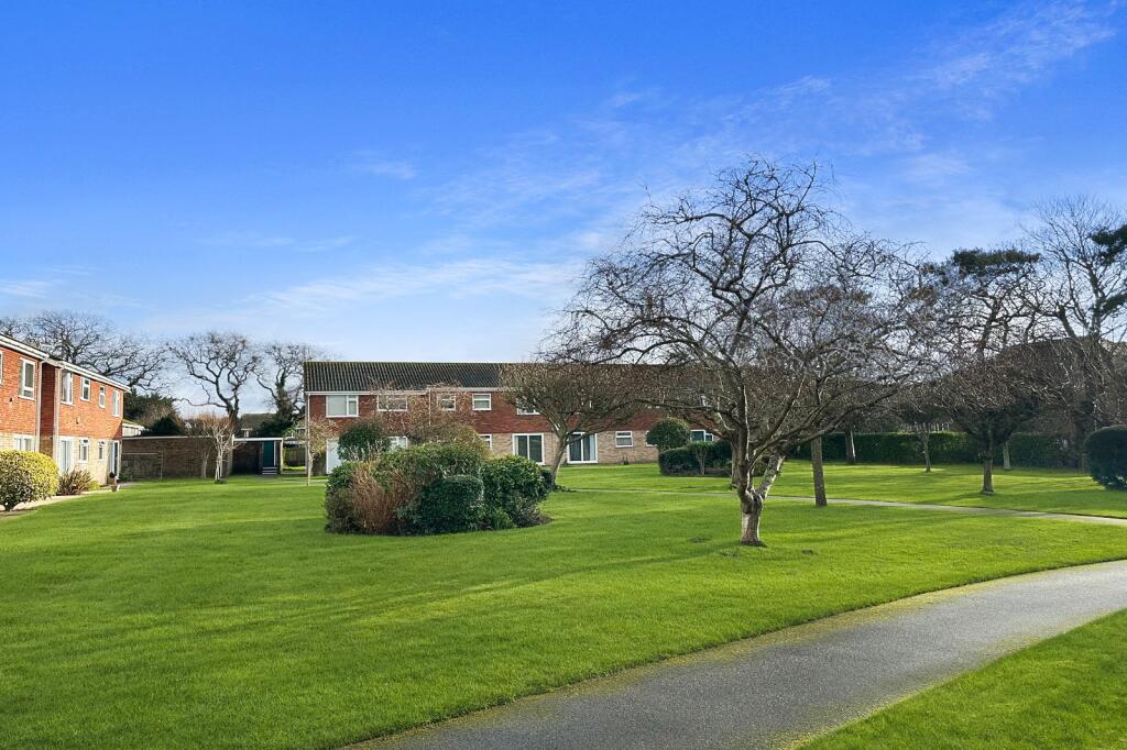 Additional image 8 of Waterford Road, Highcliffe, Dorset. BH23 5LF