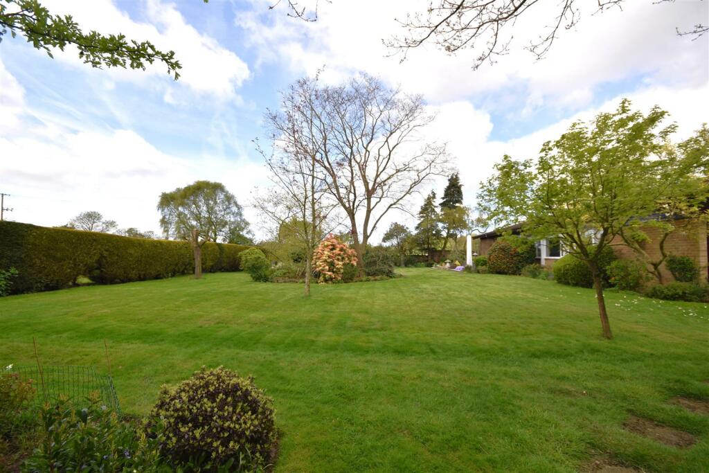 Additional image 29 of Hanns Hall Road, Neston, Cheshire