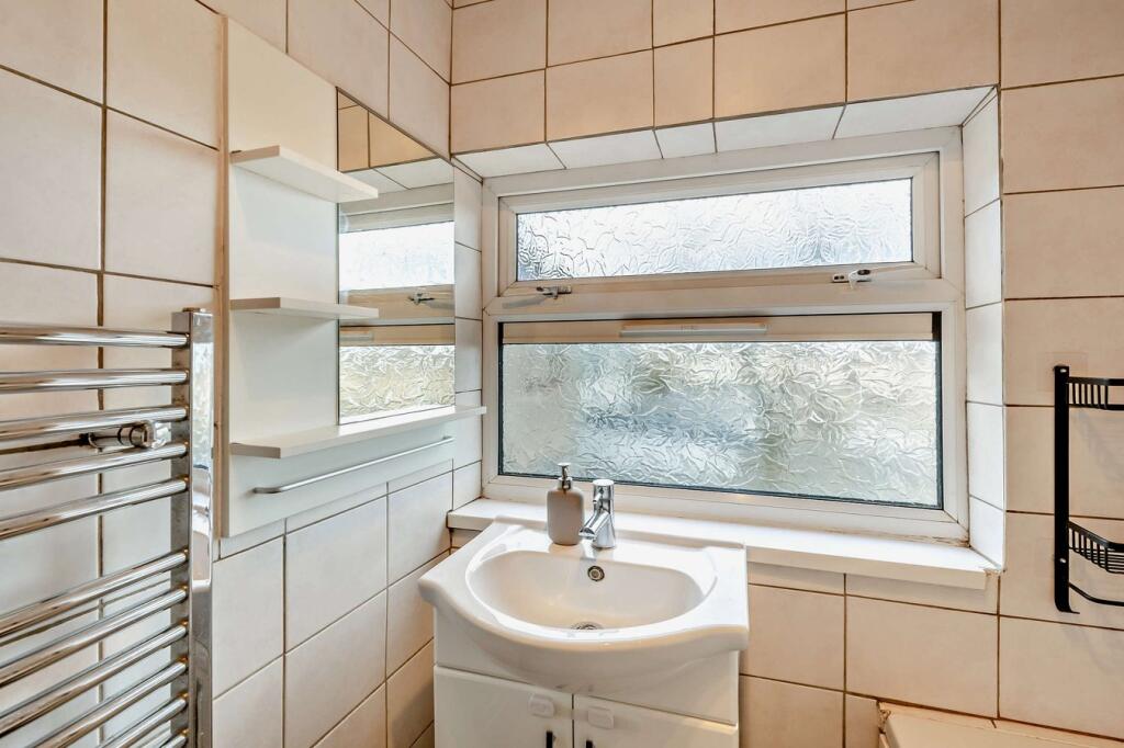 Additional image 21 of Knowles View, Bradford, BD4