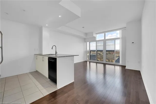 Additional image 5 of 427 Aberdeen Ave Unit 304