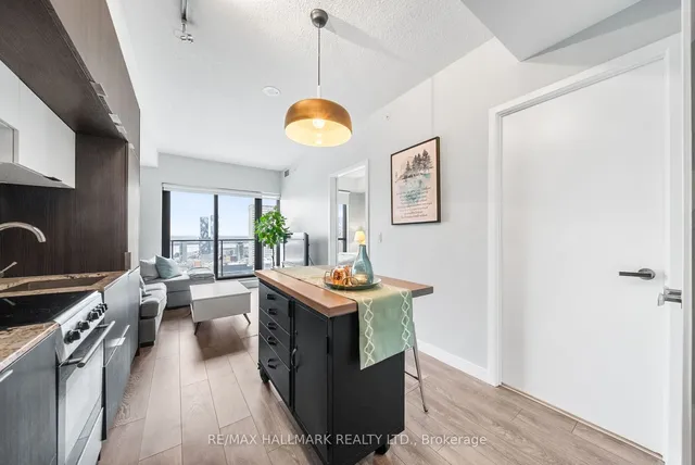 Additional image 13 of 159 Dundas St Unit 4004