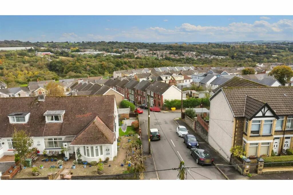 Additional image 31 of Hillside Park, Bargoed, CF81