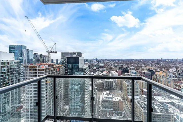 Additional image 15 of 87 Peter St Unit 3703