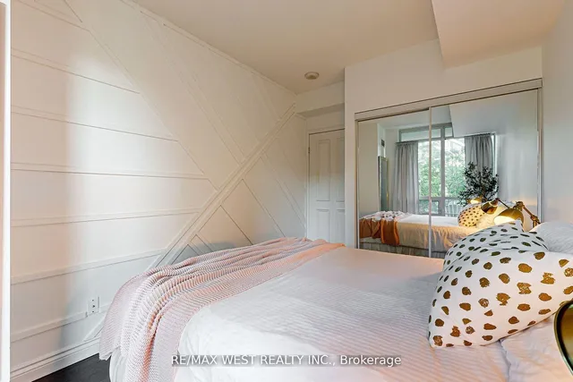 Additional image 29 of 209 Fort York Blvd Unit 355