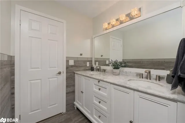 Additional image 32 of 260 Mcdougall Cross