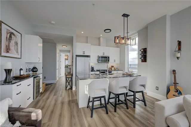 Additional image 13 of 60 Charles St Unit 2908