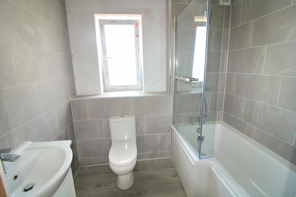 Additional image 8 of FLAT 2, 90 JOHN STREET, PORTHCAWL, CF36 3DT