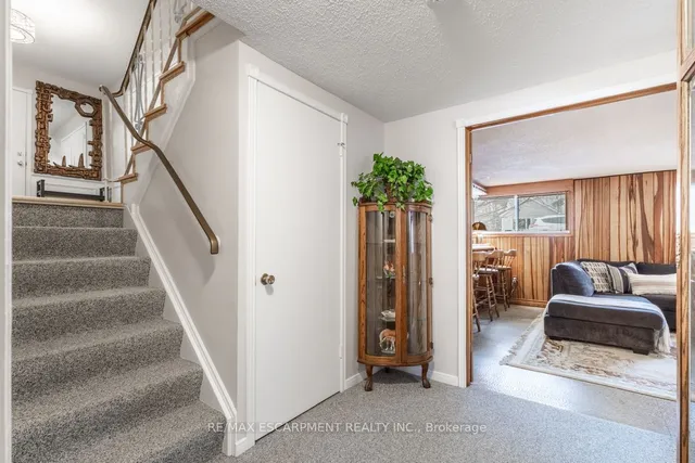 Additional image 18 of 984 Easterbrook Ave