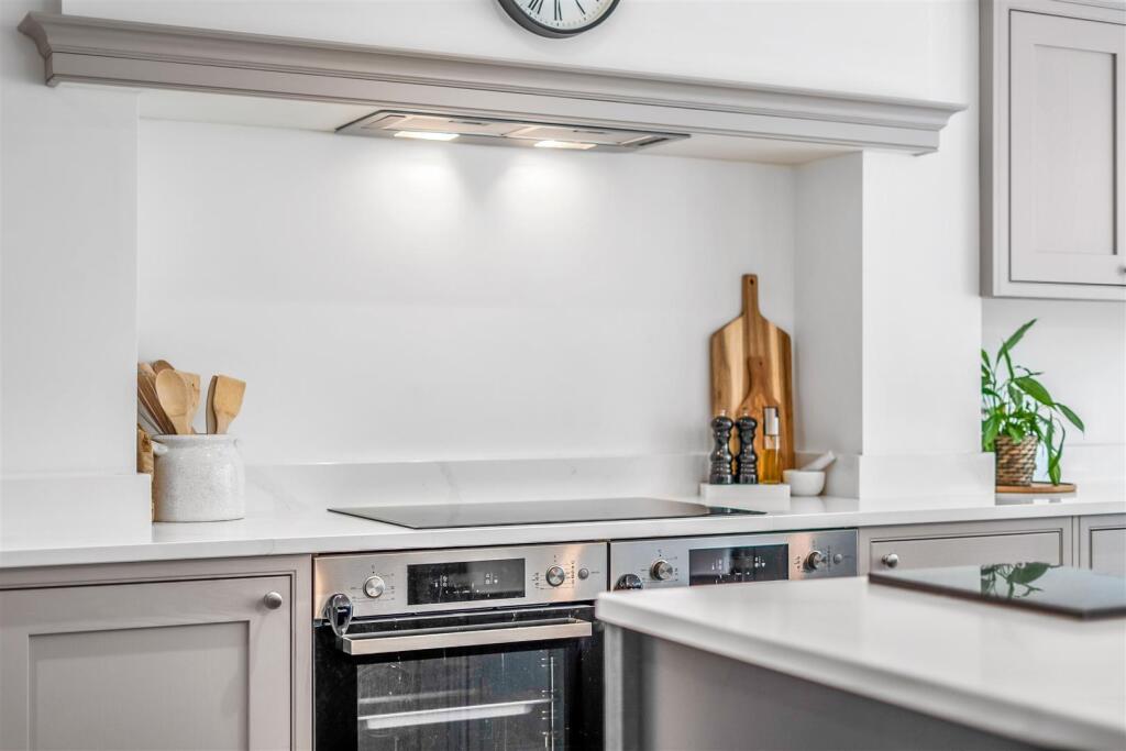 Additional image 11 of Streetly Crescent, Four Oaks, Sutton Coldfield