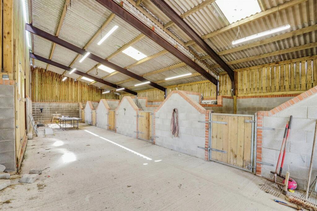 Additional image 2 of Newland Fawr Farm, Llangan