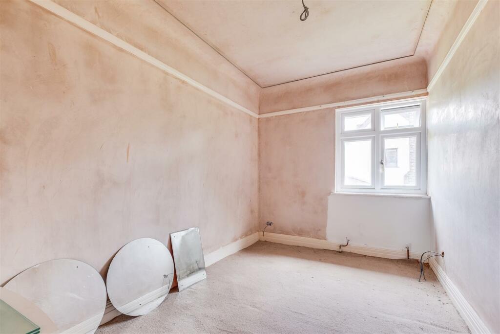 Additional image 34 of Earle Drive, Parkgate