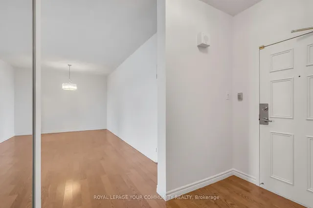 Additional image 13 of 86 Gloucester St Unit 1408