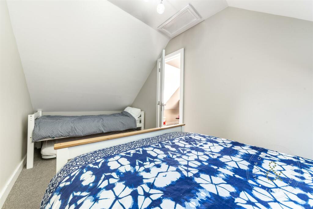 Additional image 46 of Pencoed Avenue, Pontypridd
