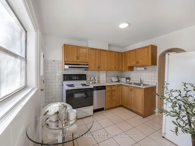 Additional image 13 of 355 Belsize Dr