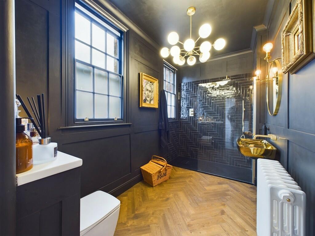 Additional image 16 of Victoria Pathway, Queens Park