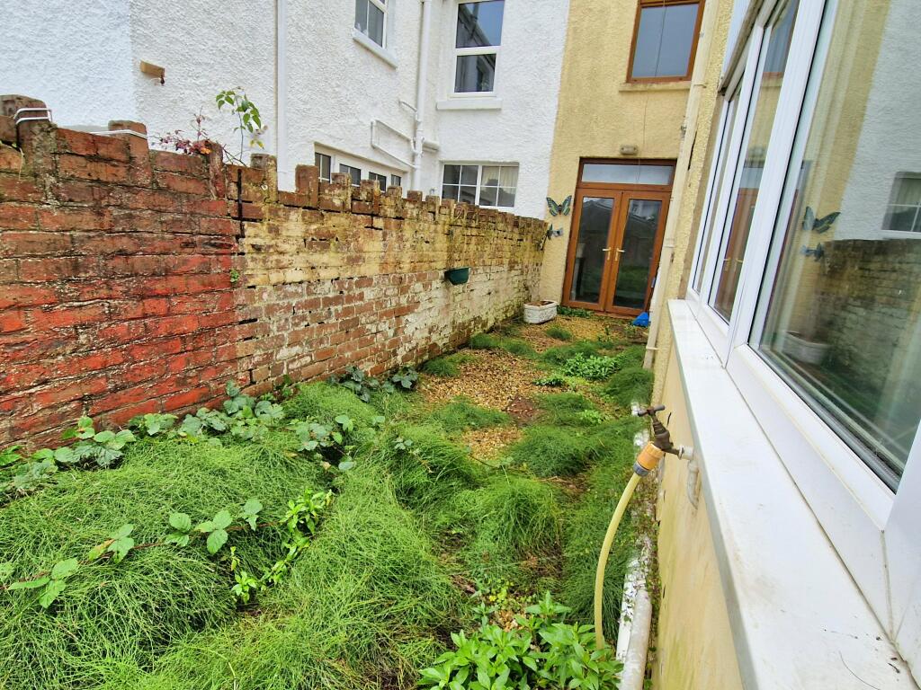 Additional image 13 of BLUNDELL AVENUE, PORTHCAWL, CF36 3YY