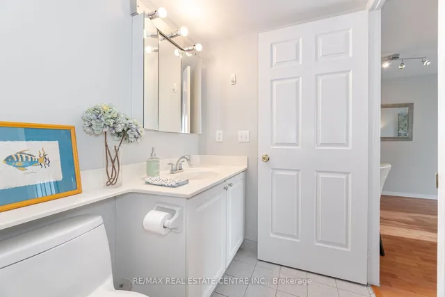 Additional image 22 of 17 Michael Power Pl Unit 606