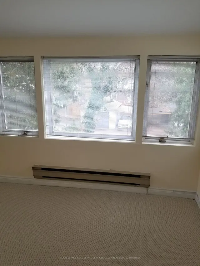 Additional image 11 of 119 Macpherson Ave