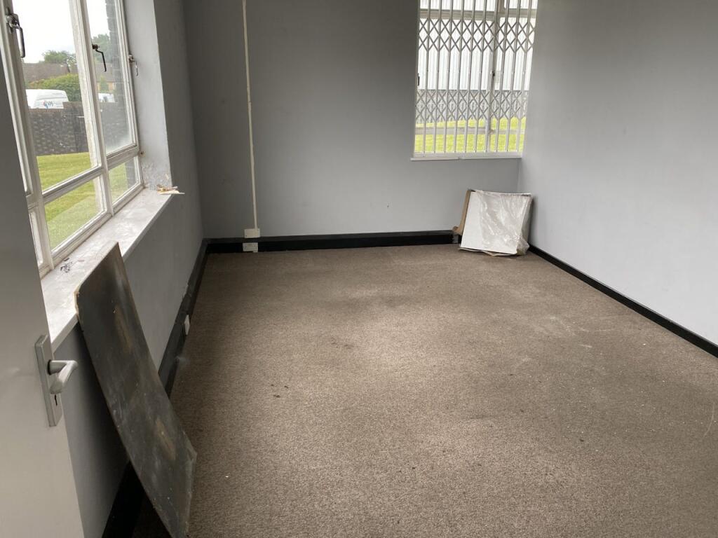 Additional image 5 of Unit H1, Gellihirion Industrial Estate, Pontypridd, CF37 5SX