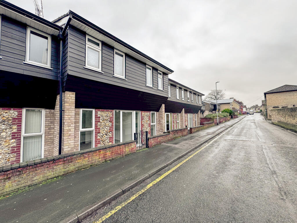 Additional image 14 of Sunnyside, Park Lane, Newmarket, Suffolk